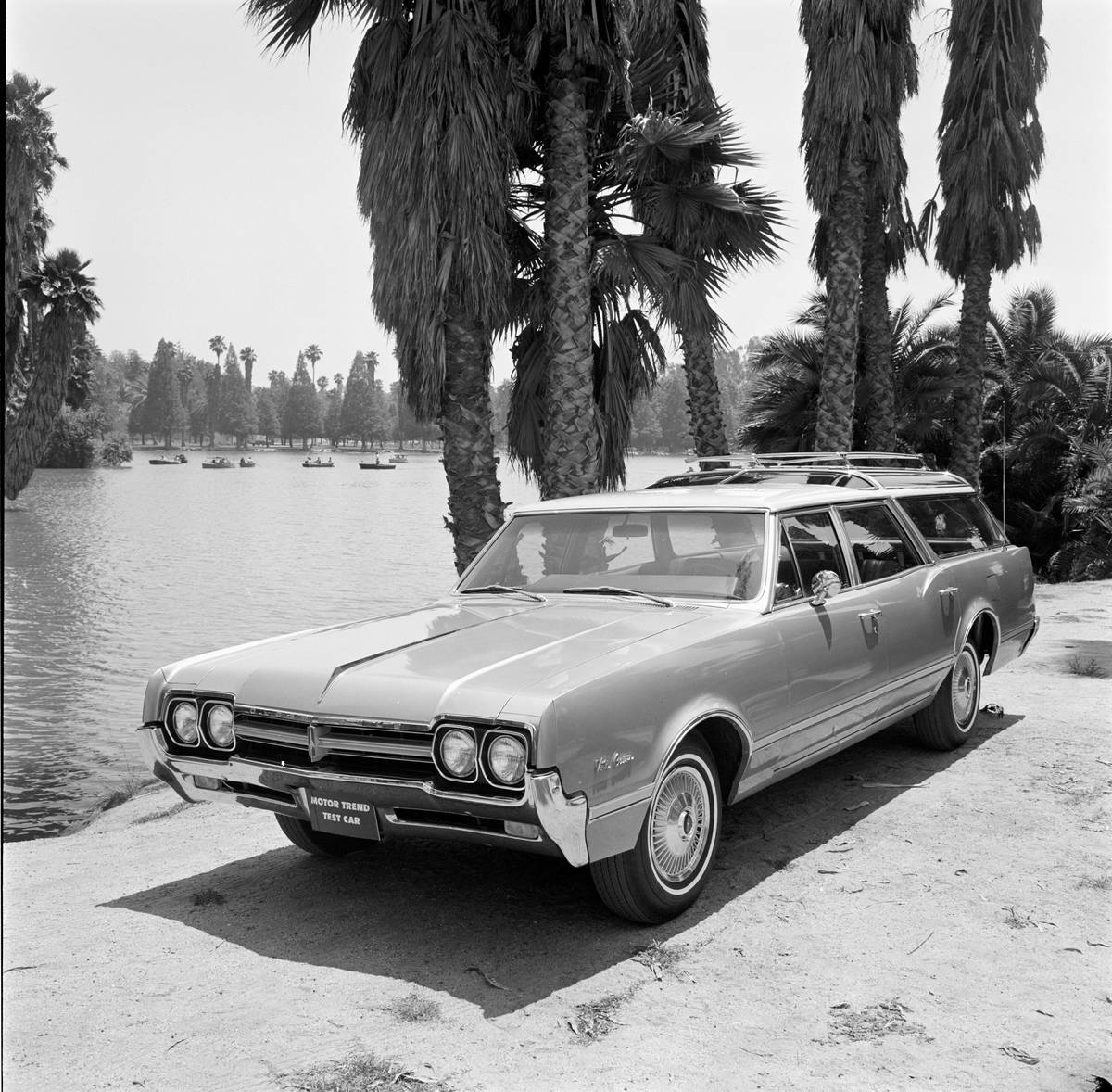 1966 Oldsmobile Vista Cruiser Wagon Road Test...