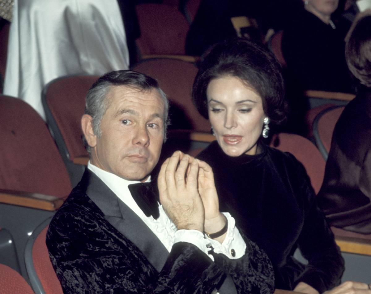 Gifts Didn't Keep Carson's Third Wife Around