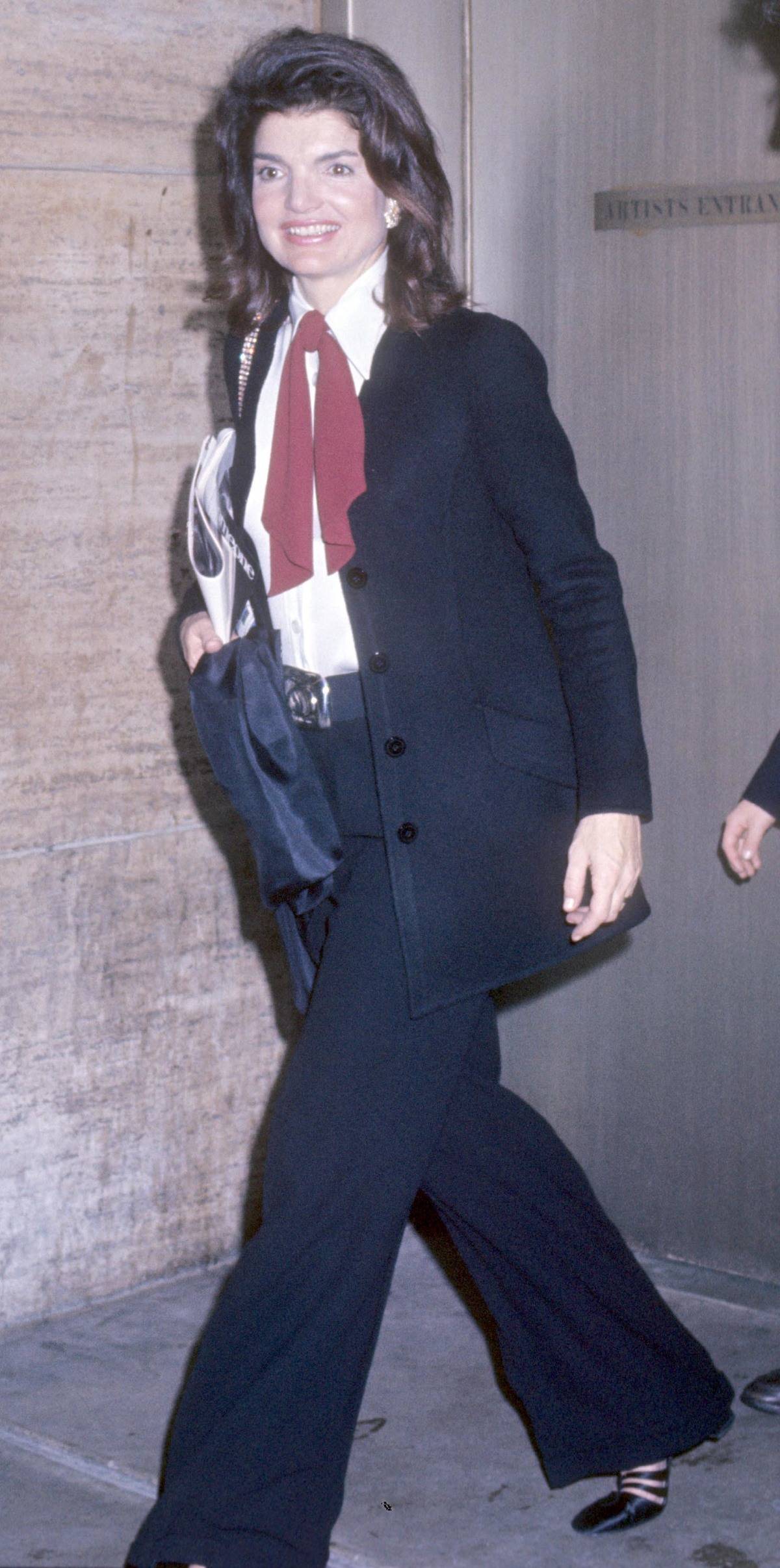 Jackie Onassis Sighting at the Philharmonic Hall - December 13, 1971