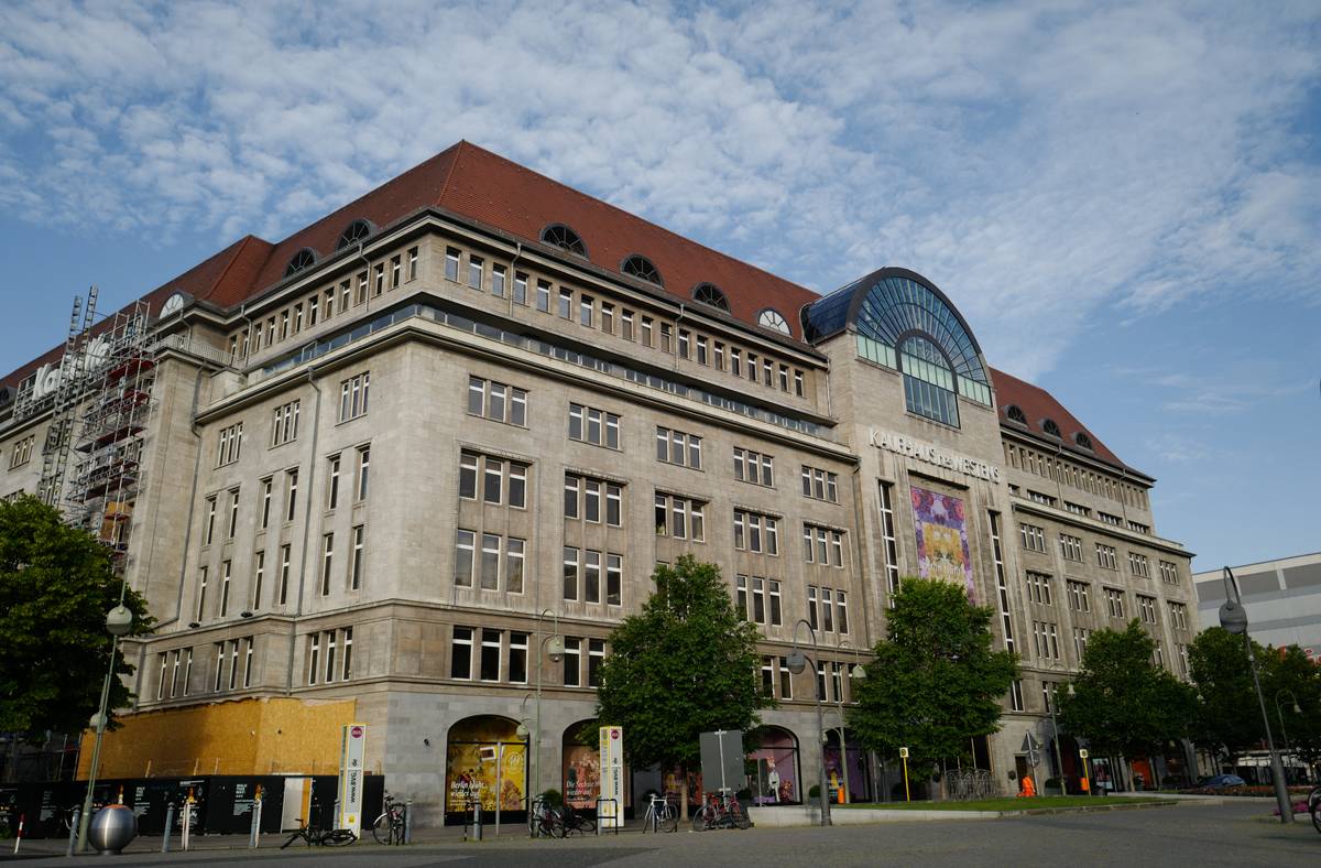 Retailer And Luxury Stores In Berlin