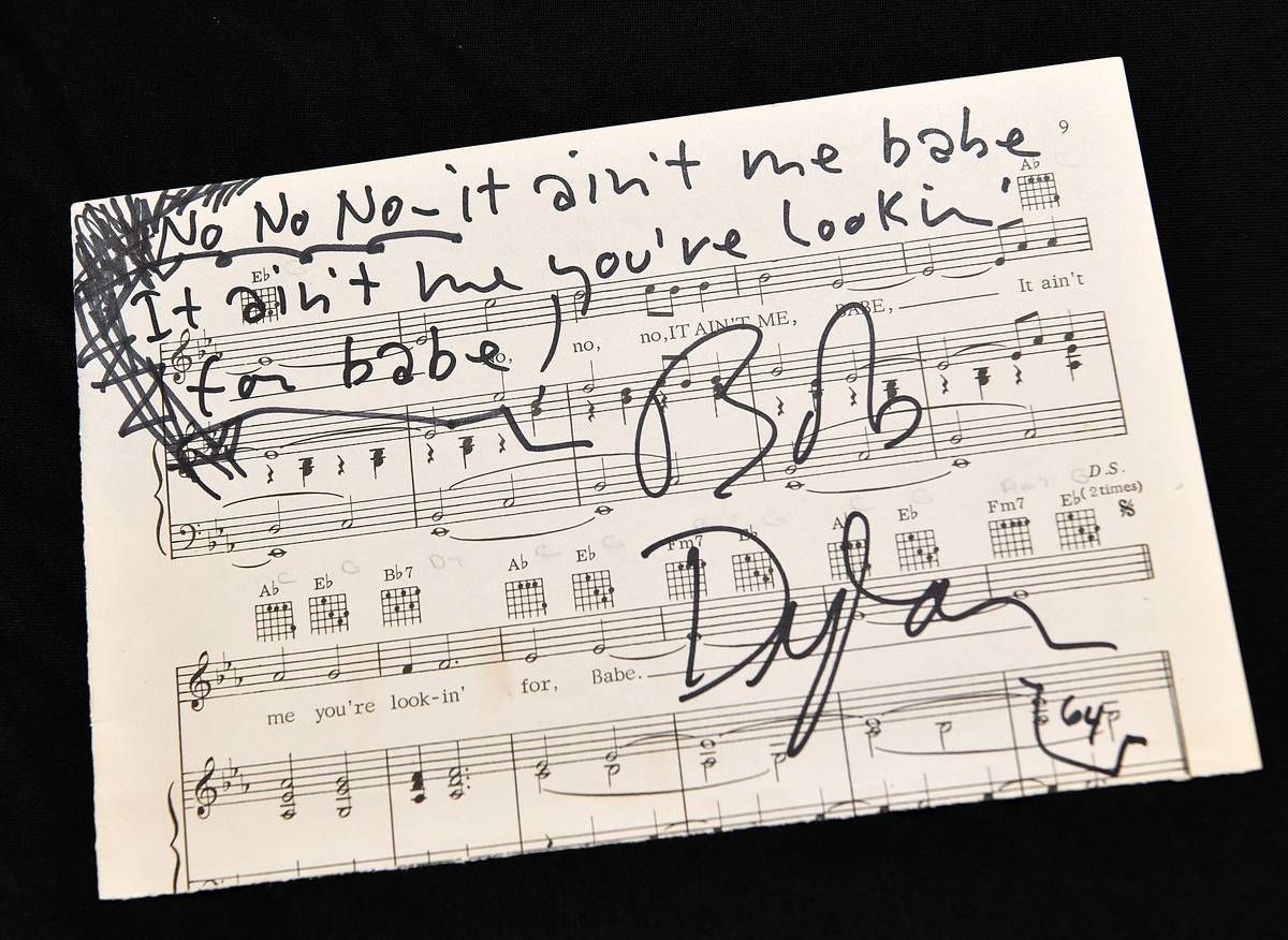 Bob Dylan: $1,275