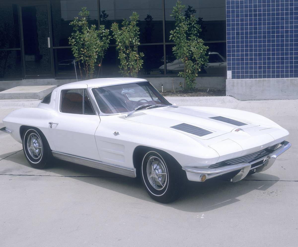 1963 Chevrolet Corvette Stingray.