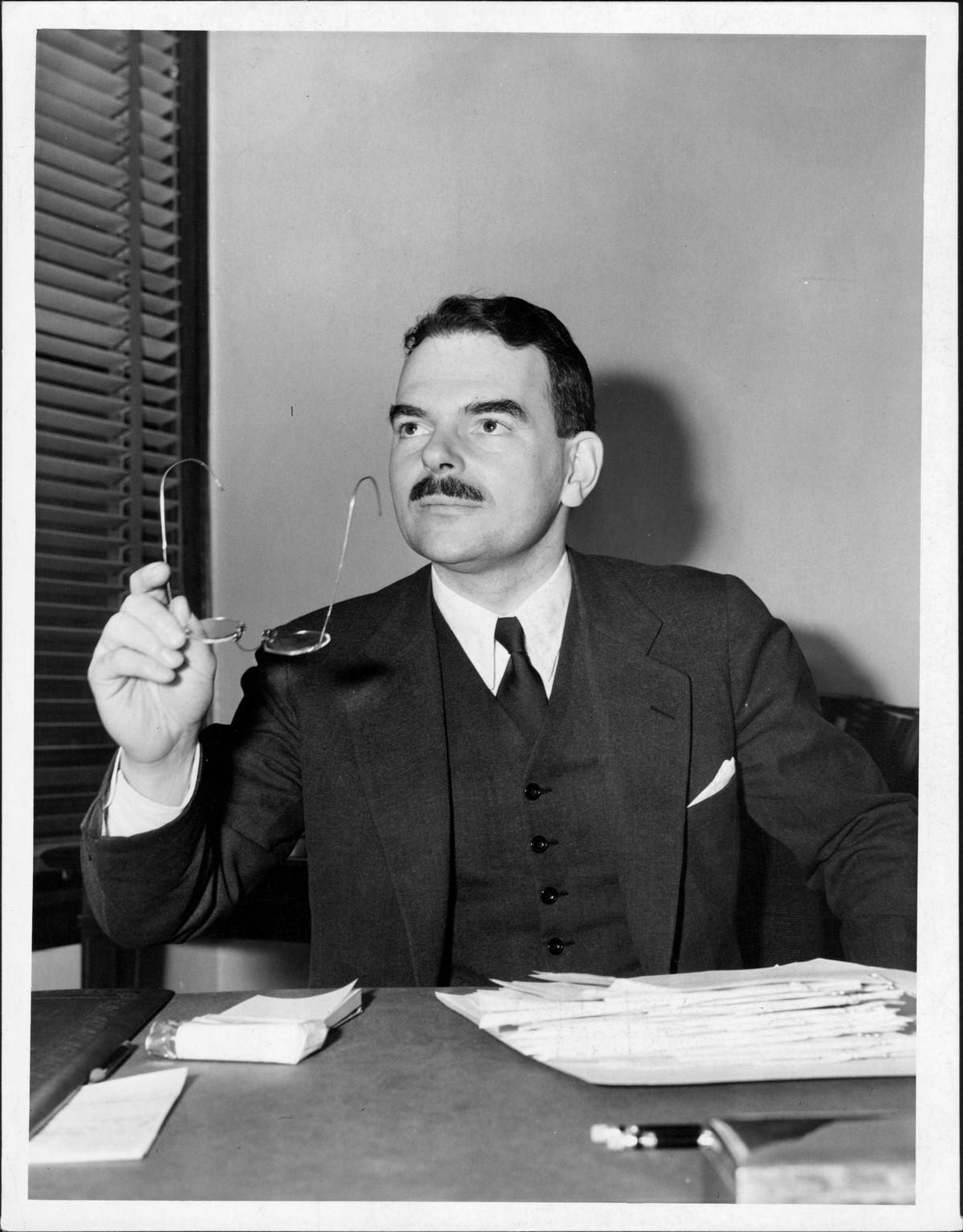 New York District Attorney Thomas Dewey