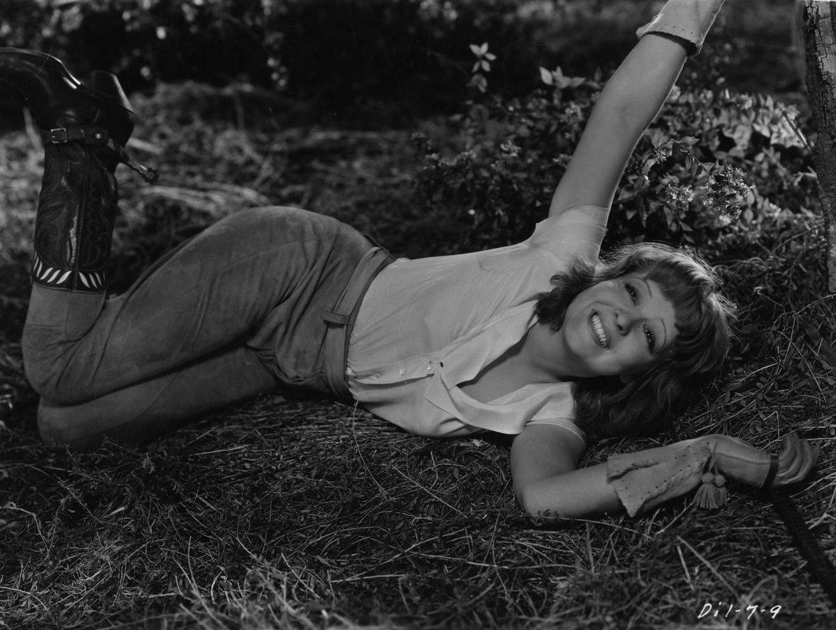 Wearing Tight Clothing And Rolling Around To Lose Weight