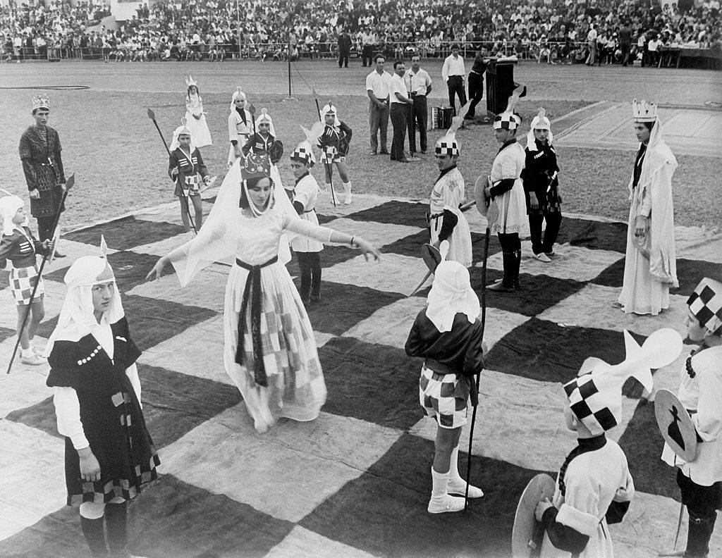 Picture of a chess game