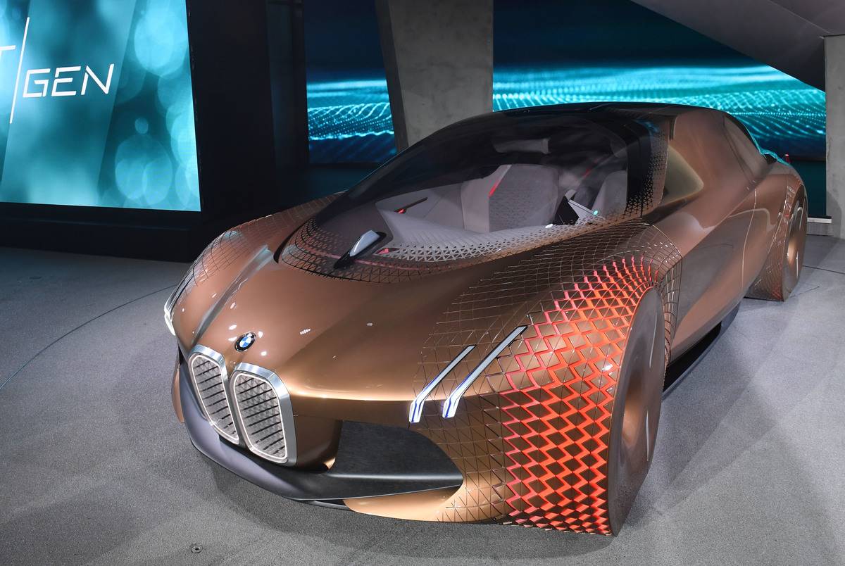 BMW Vision Next 100