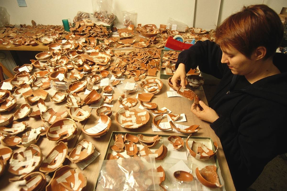 ancient-pottery