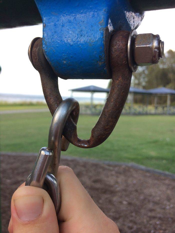 swing about to fall after years of usage