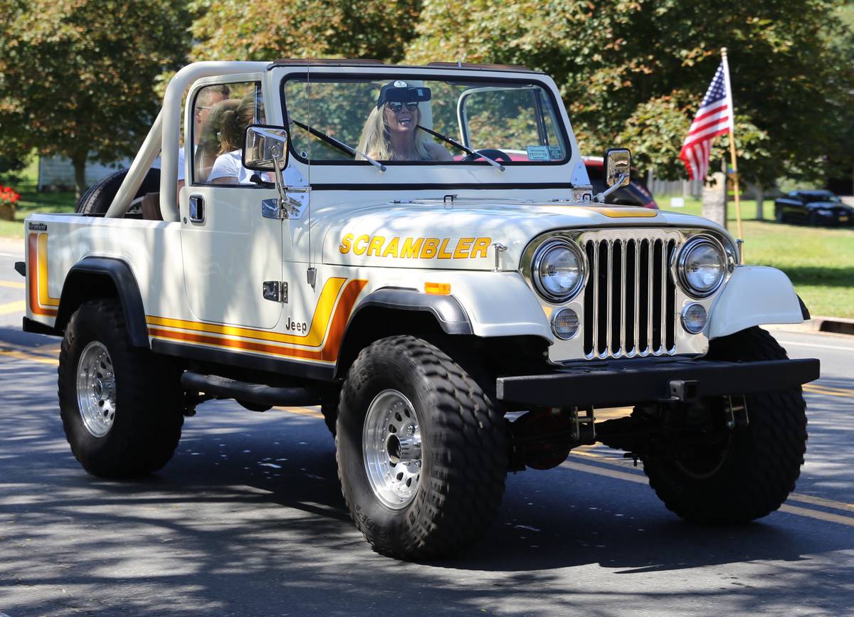 1982- Jeep Scrambler (CJ8)