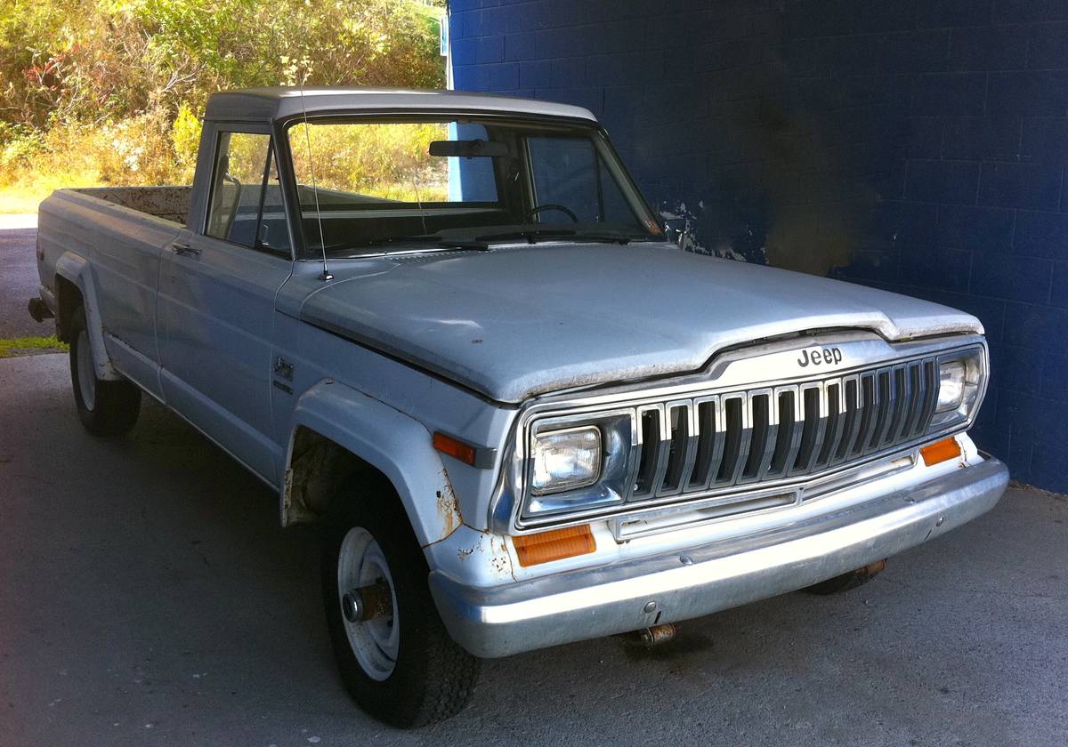 1983- Jeep Pickup
