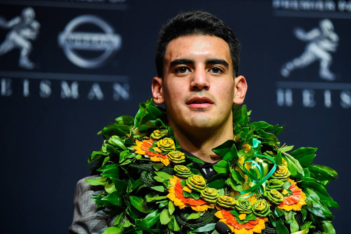 marcus mariota of the oregon ducks