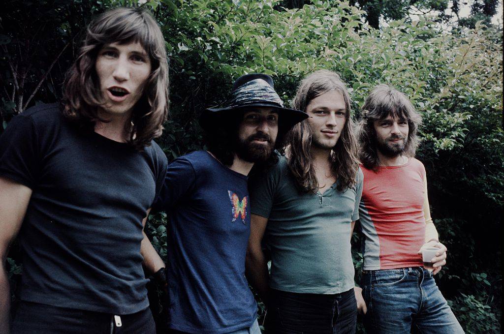 members of Pink Floyd posing for a photo in 1971