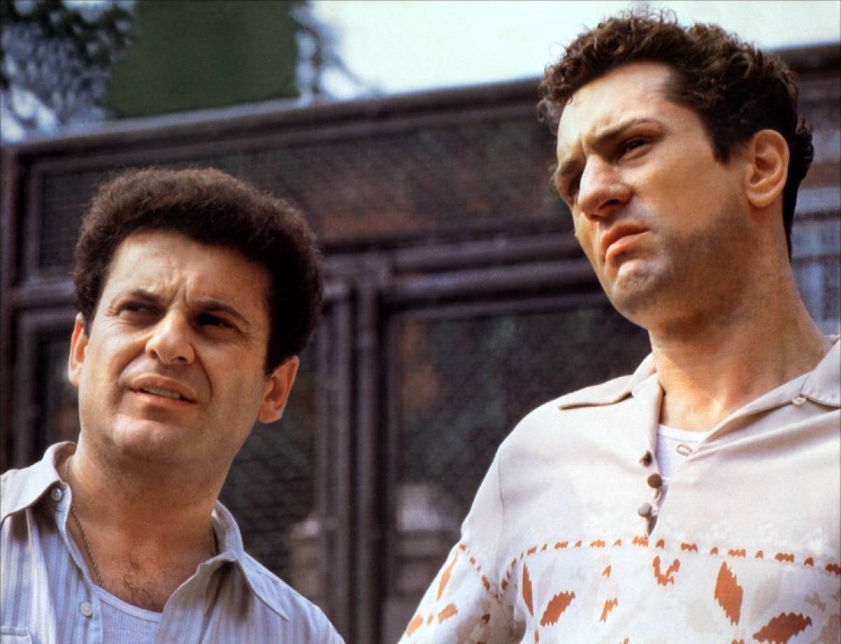 Joe Pesci and Robert De Niro in Raging Bull