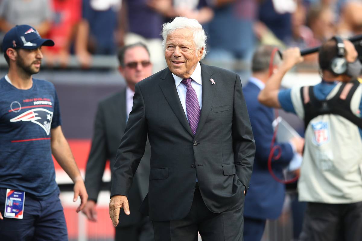 Miami Dolphins v New England Patriots