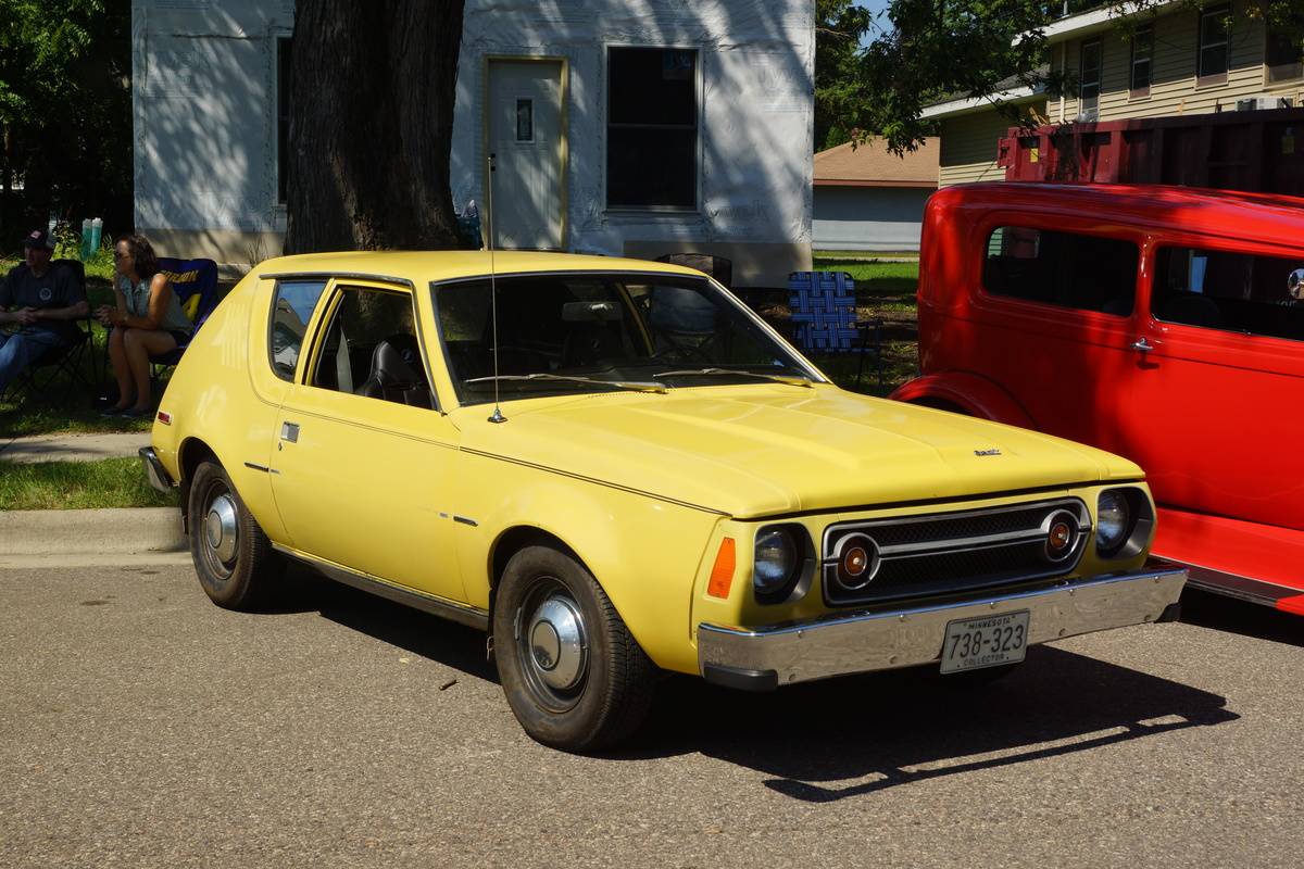 1976_AMC_Gremlin_(35910033334)