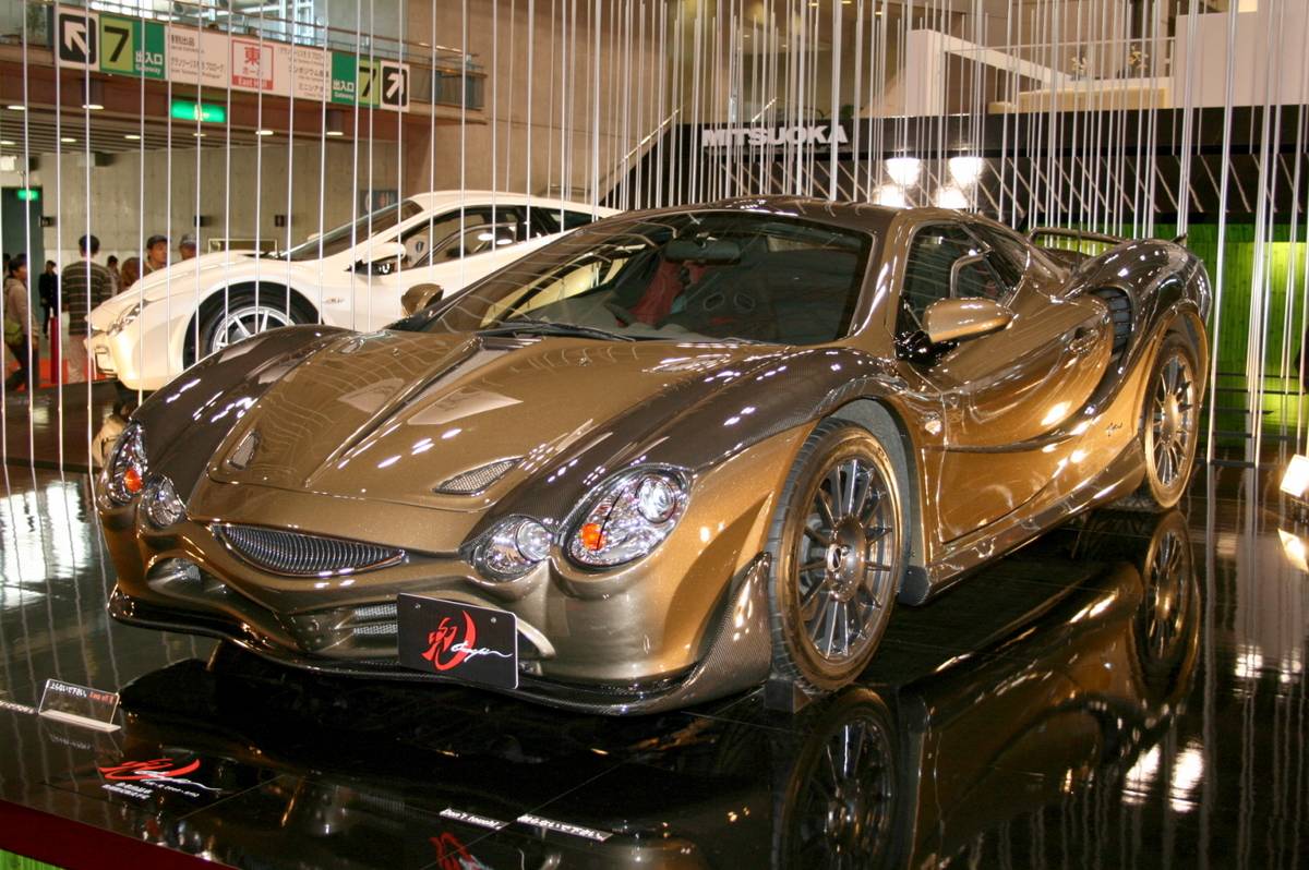 Mitsuoka_Orochi_Kabuto