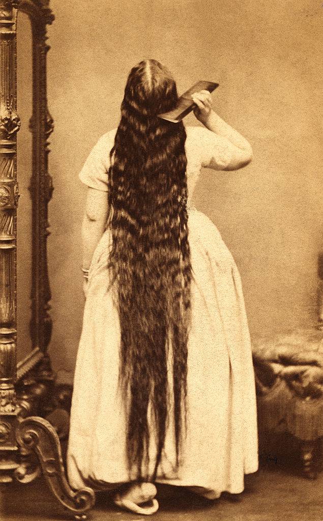 woman with long hair during the victorian age