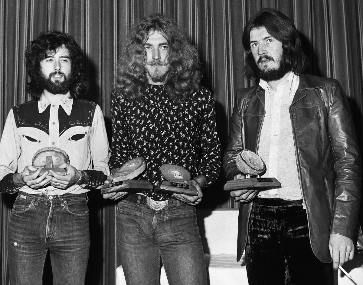 Led Zeppelin Win Award