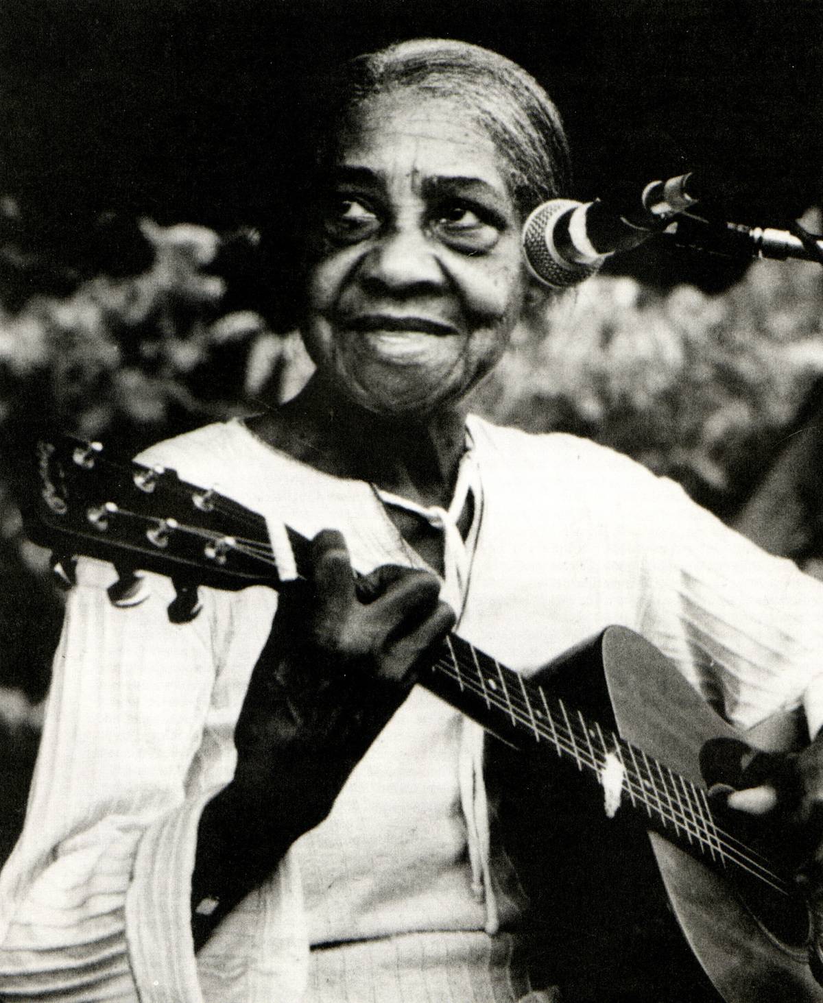 Elizabeth Cotten Live