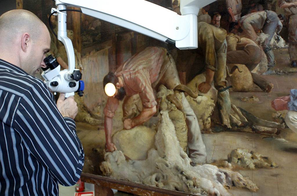 michael varcoe-cocks using x-ray on a painting