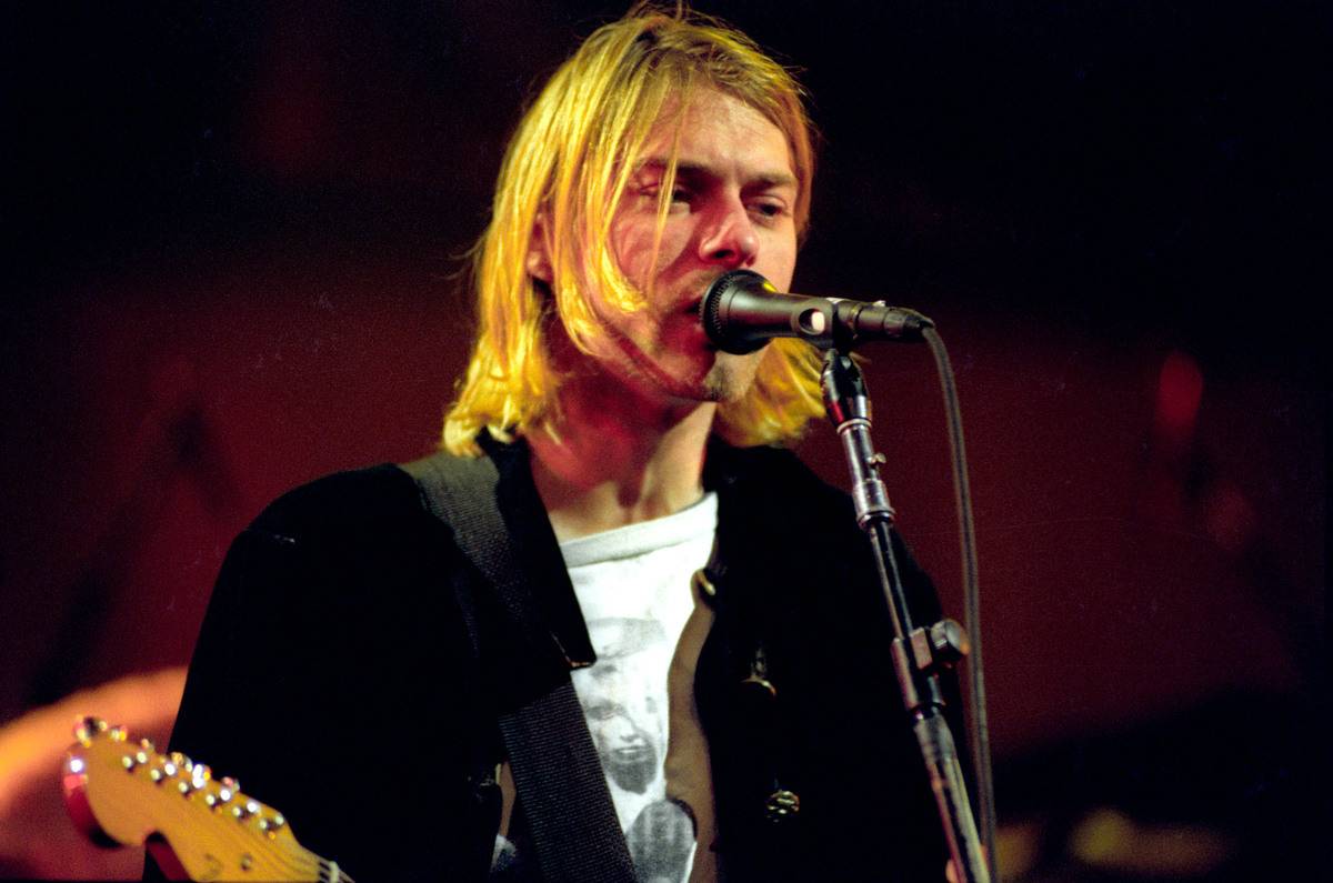 MTV Live and Loud: Nirvana Performs Live - December 1993