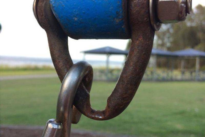 swing-about-to-fall-41067
