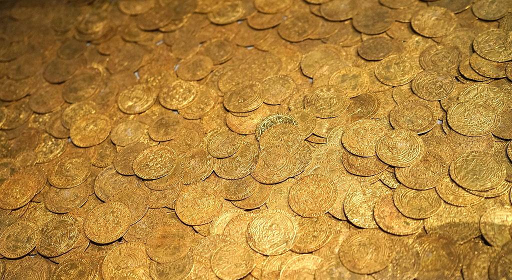 treasure hoard of medieval gold coins