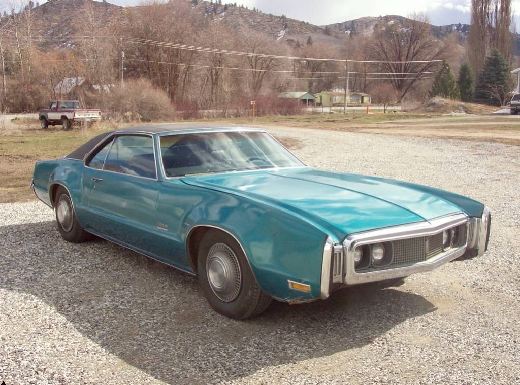 1970_Oldsmobile_Toronado_ Flickr_-_denizen24