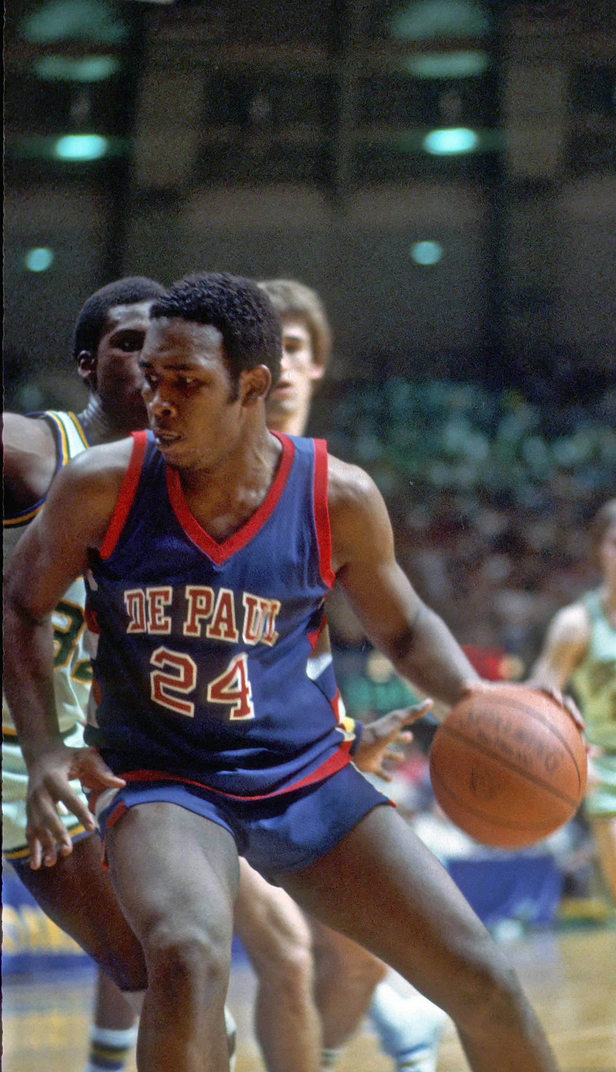 DePaul Blue Demons v Notre Dame Fighting Irish