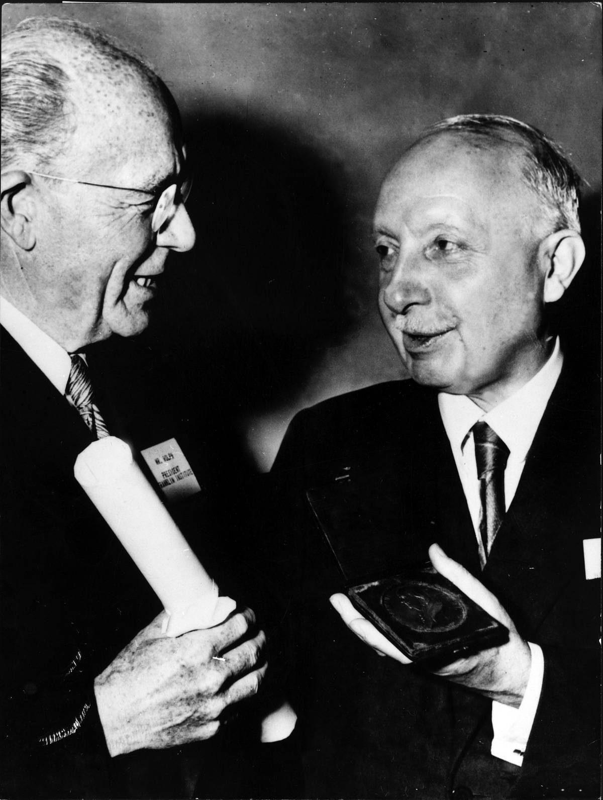 S. Wyman Rolph, Alfred J. Büchi 1952