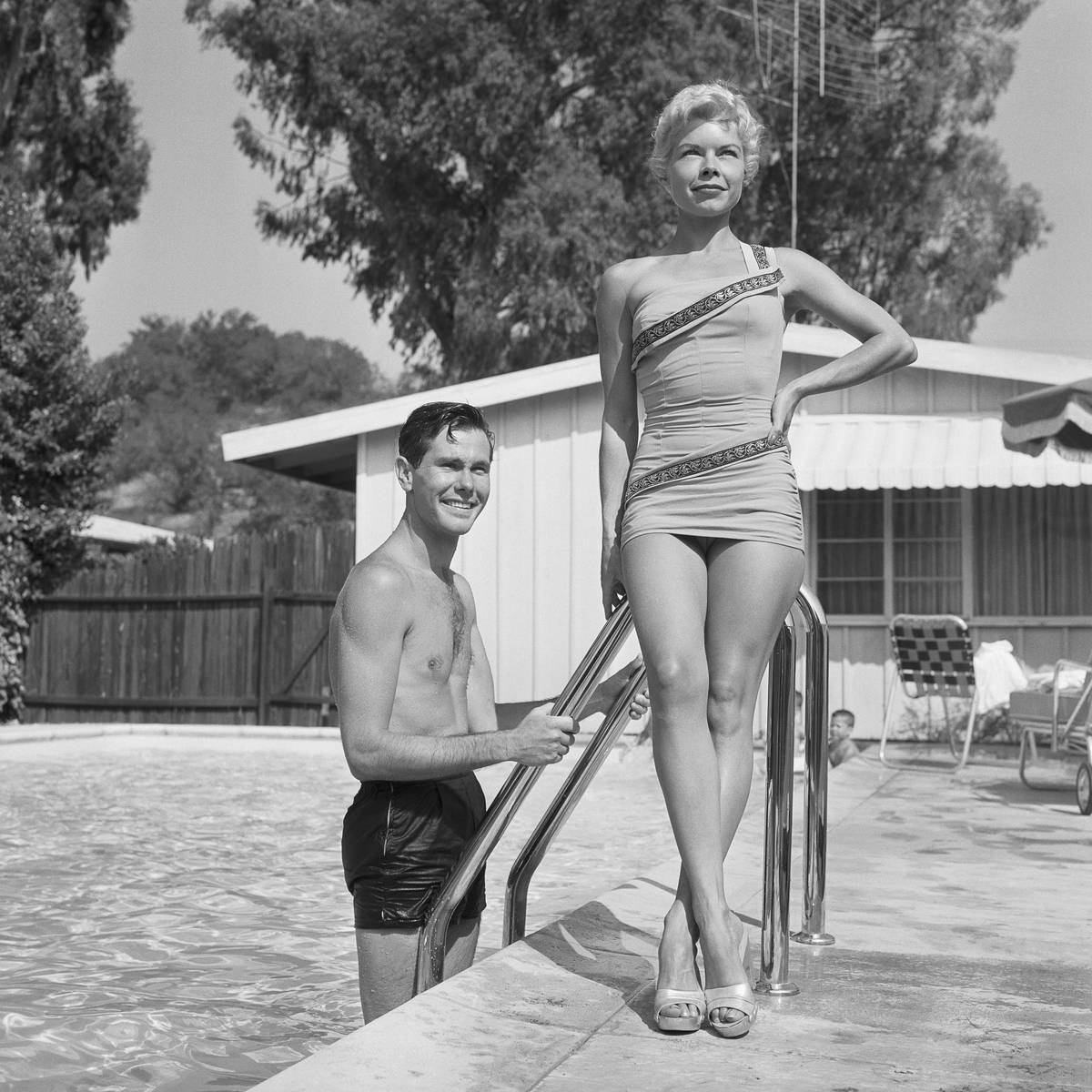 UNITED STATES - JULY 05: Photo of Johnny Carson, July 5, 1956, California, Johnny Carson, At home with wife (?Jody?).