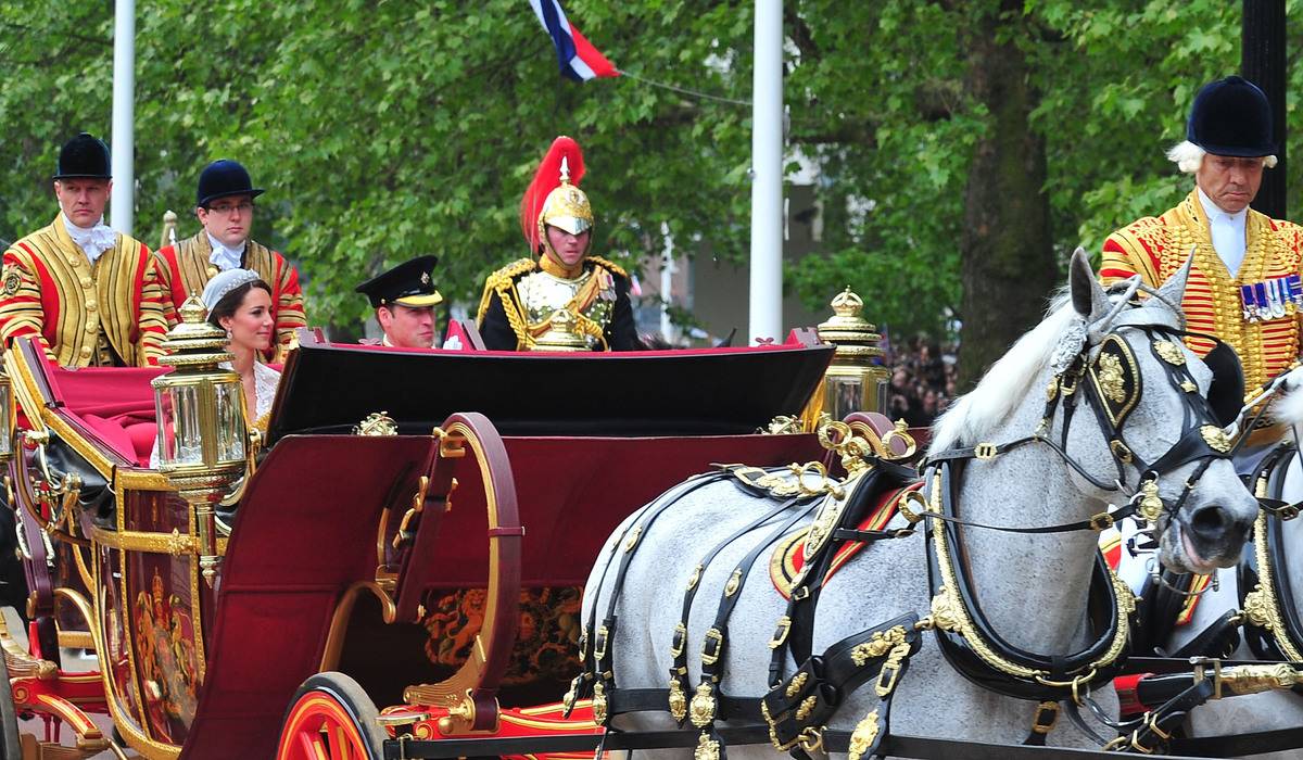 The Wedding of Prince William with Catherine Middleton - Procession