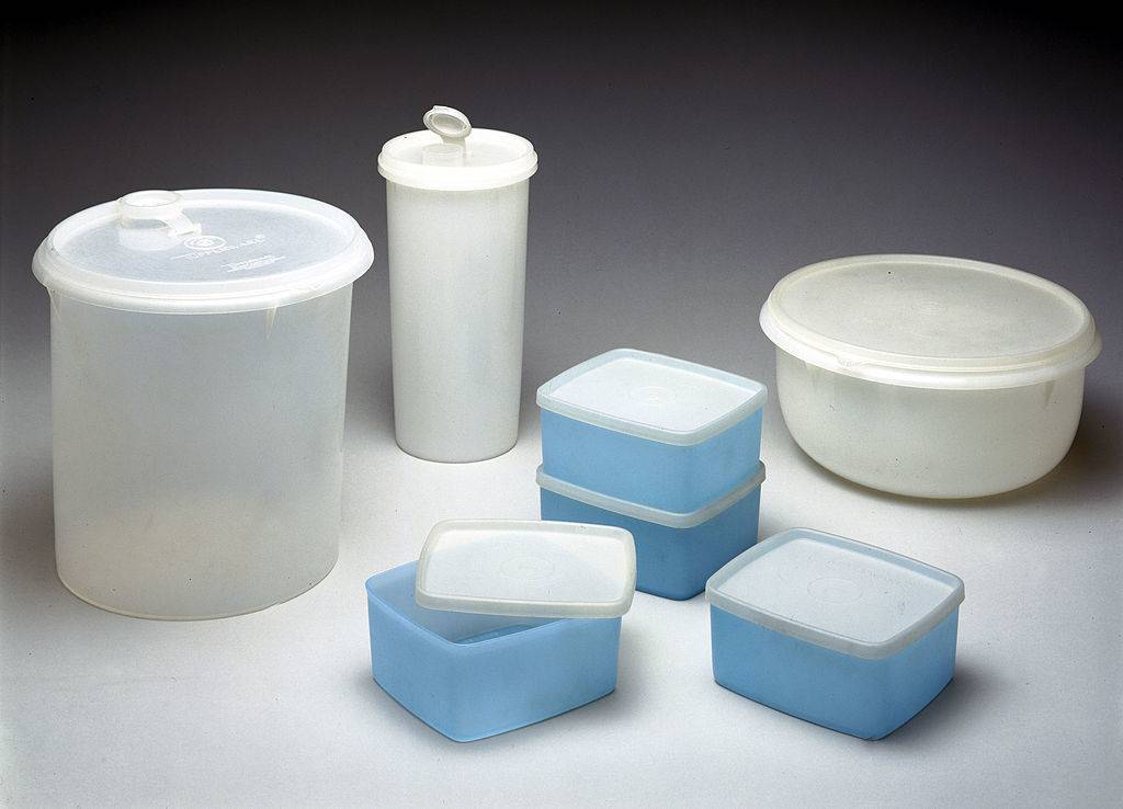 Plastic containers