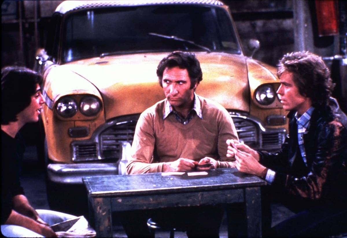 Judd Hirsch as Alex