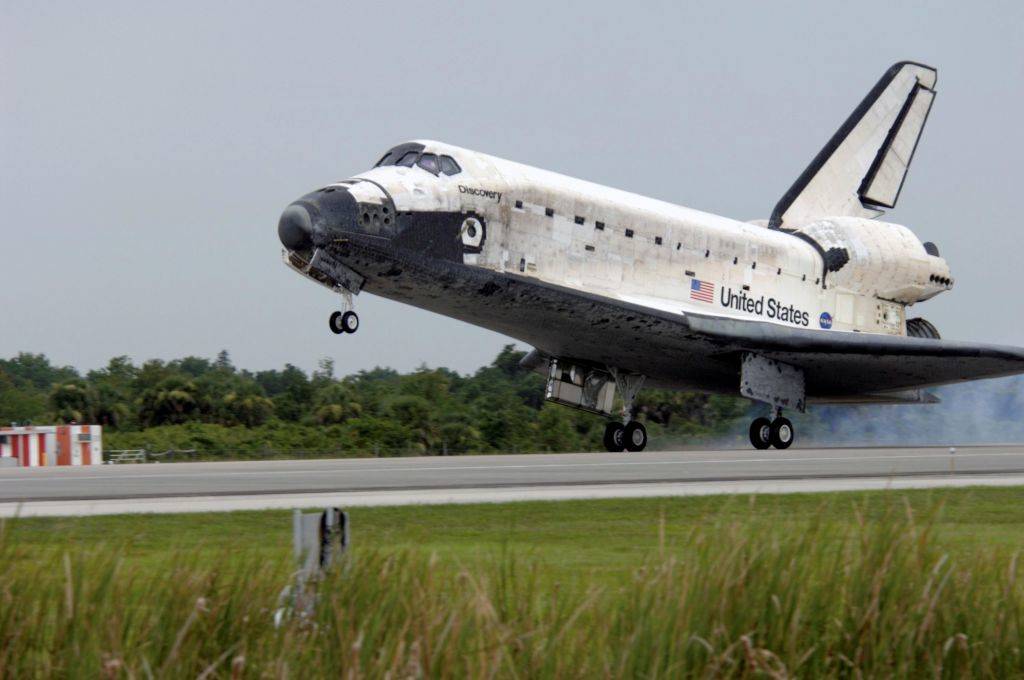 Space Shuttle Discovery