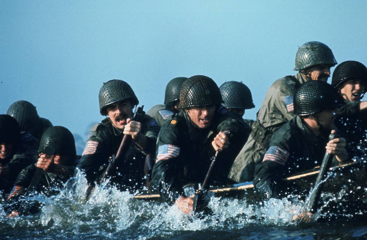 Robert Redford among actors playing American soldiers rowing boat in A Bridge Too Far