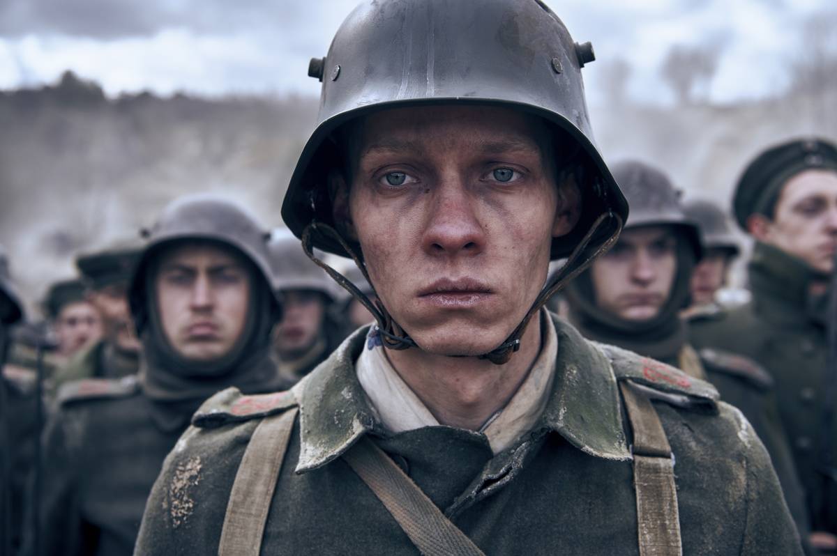 German soldier shows thousand-yard stare in All Quiet on the Western Front