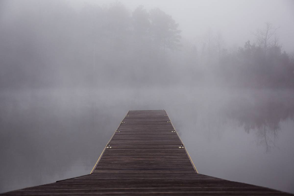 jetty-on-foggy-lake-2022-05-26-03-25-34-utc