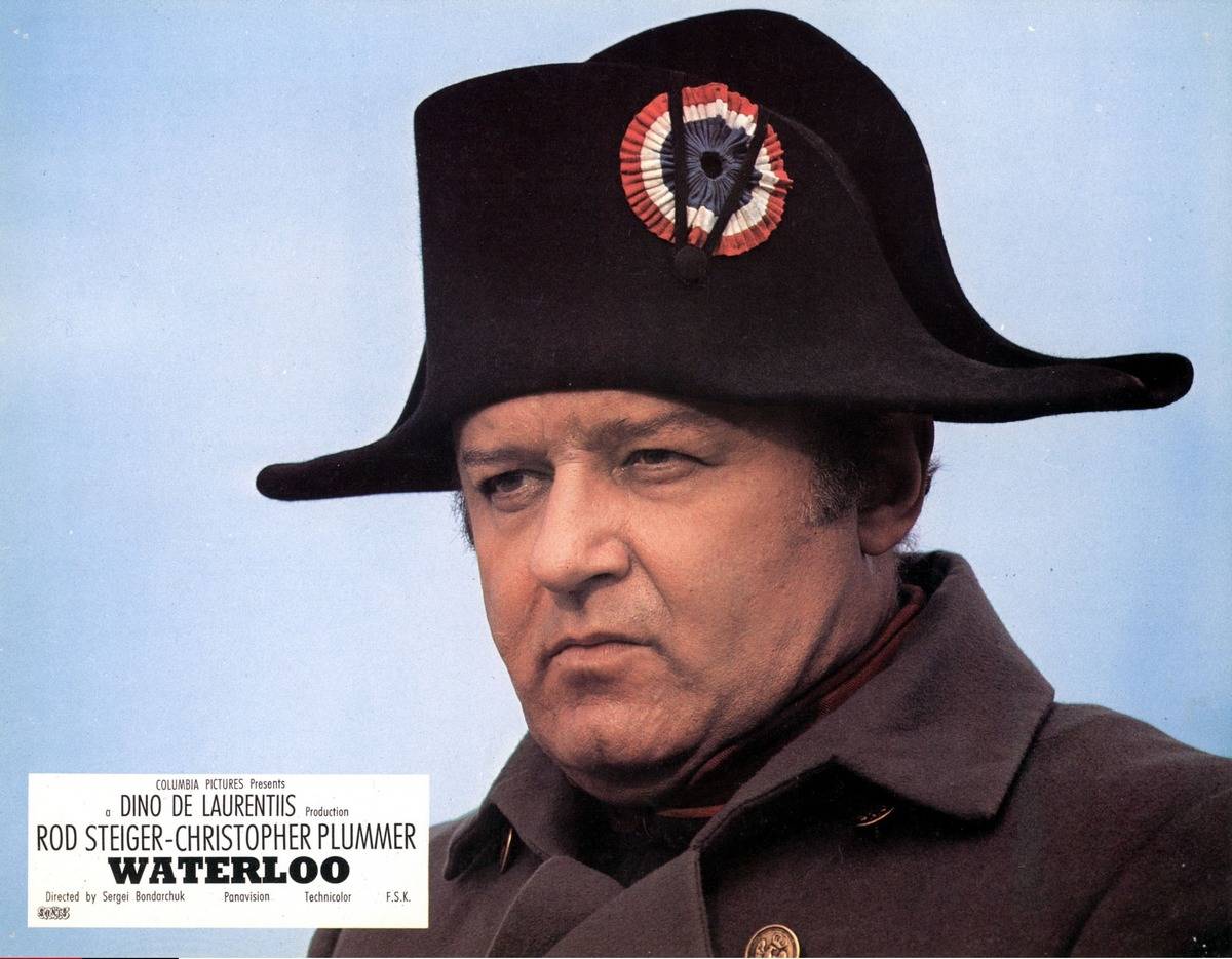 Rod Steiger scowling as Napoleon in Waterloo