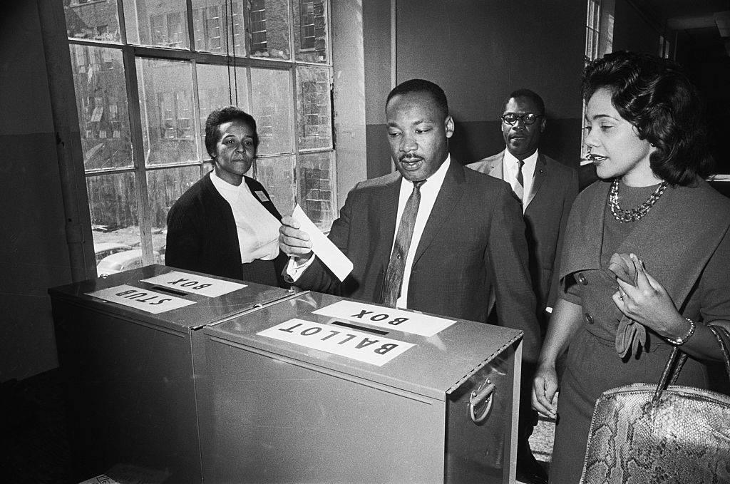 MLK voting with his wife