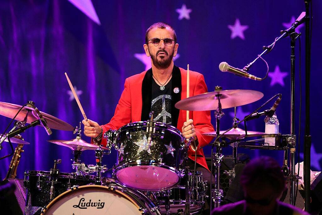 ringo starr playing the drums in 2016