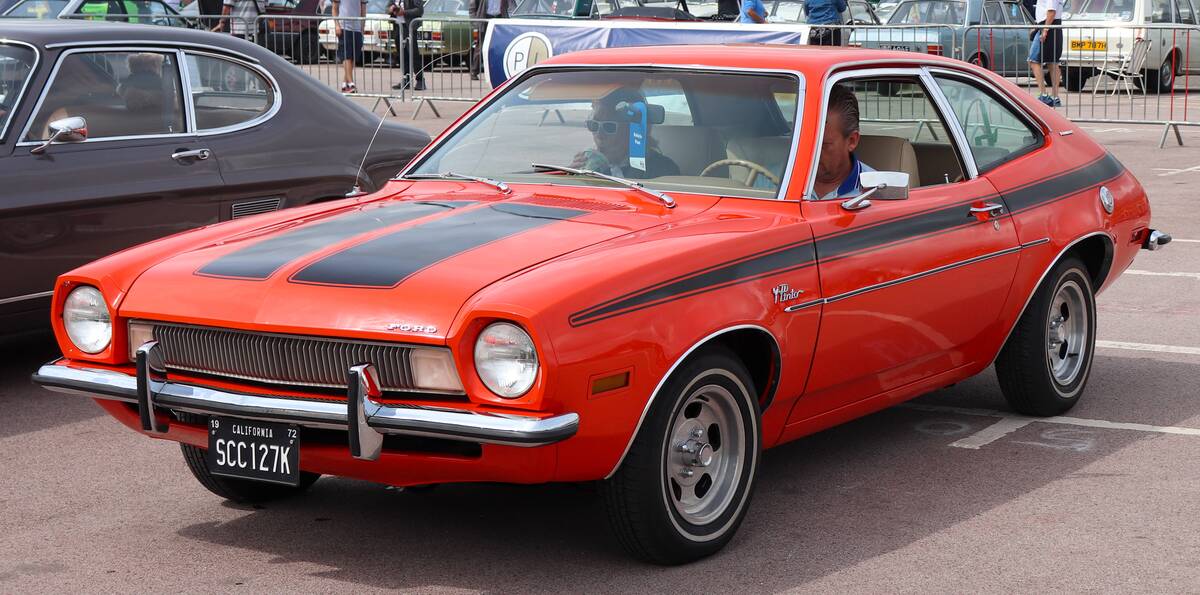 1972_Ford_Pinto_2.0