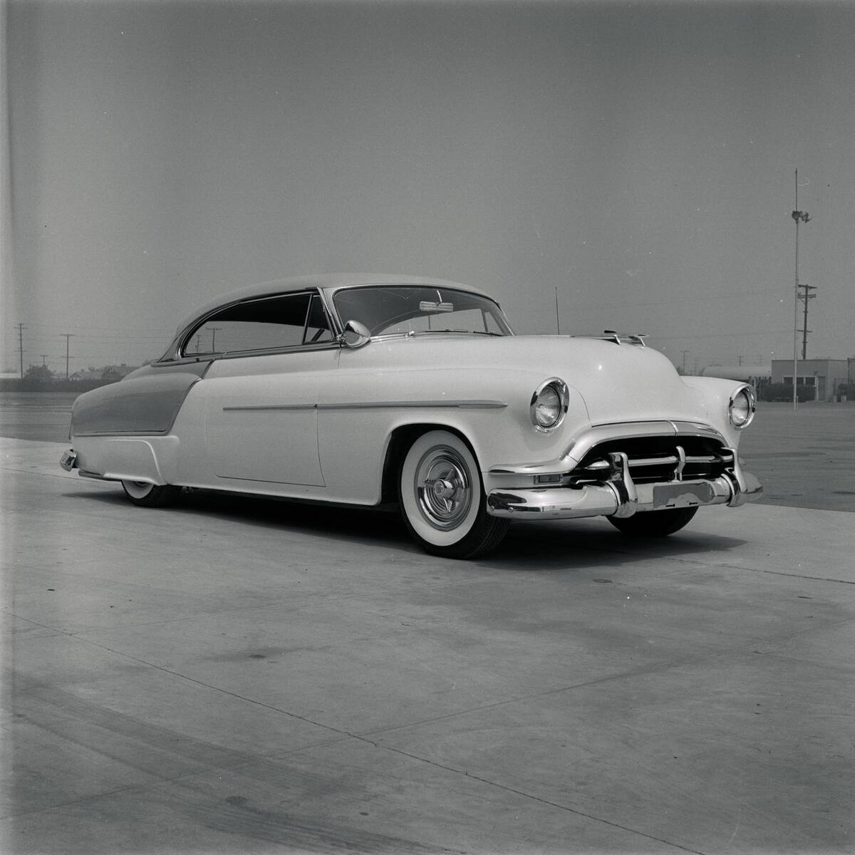 Jim Garrett's Custom 1952 Oldsmobile Holiday