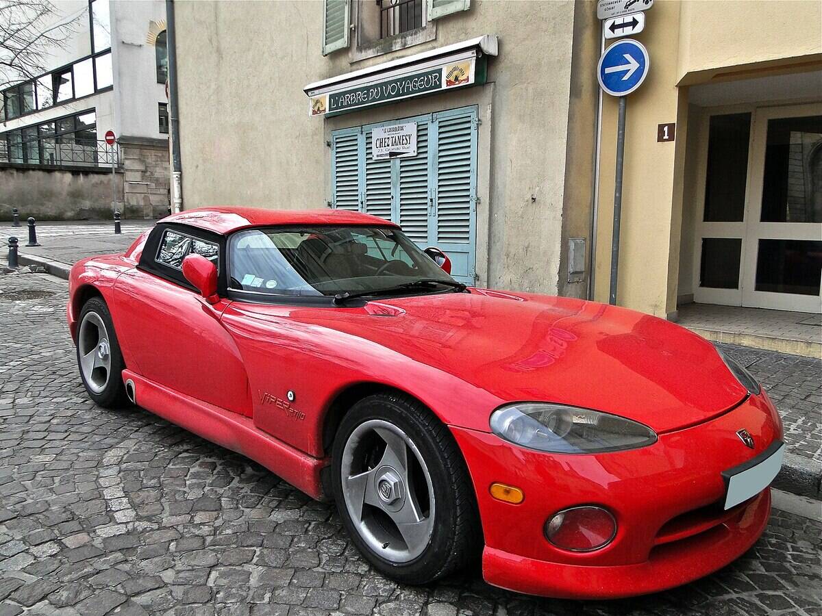 1440px-Dodge_Viper_RT-10_ Flickr_-_Alexandre_Prévot_(9)