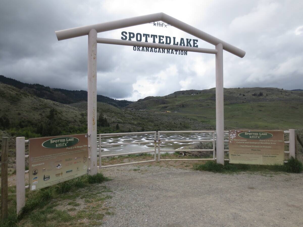 Gateway_to_Ktlil'x_(Spotted_Lake)_a_medicine_lake_for_the_Okanagan_people