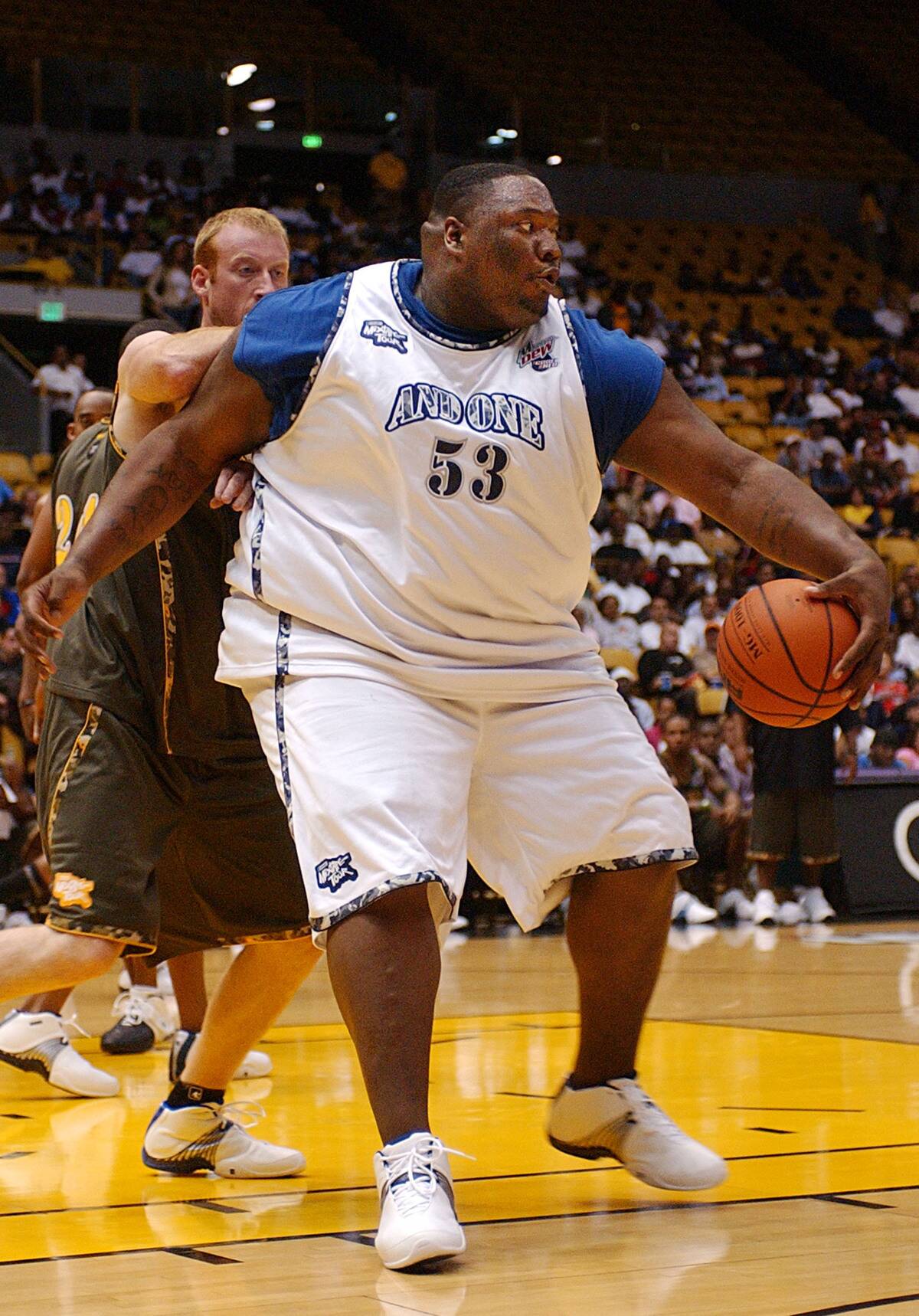 2004 AND1 Mix Tape Tour - Team AND1 vs Los Angeles