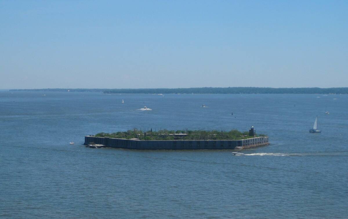 Fort_Carroll,_Baltimore_(12136792616)