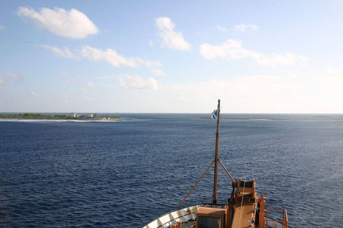 Kanton_Island_01