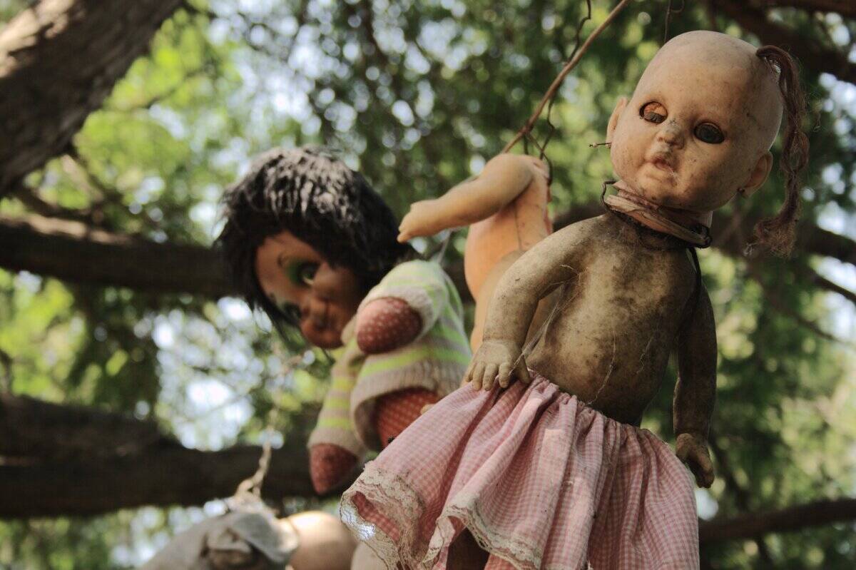 Xochimilco_Dolls'_Island