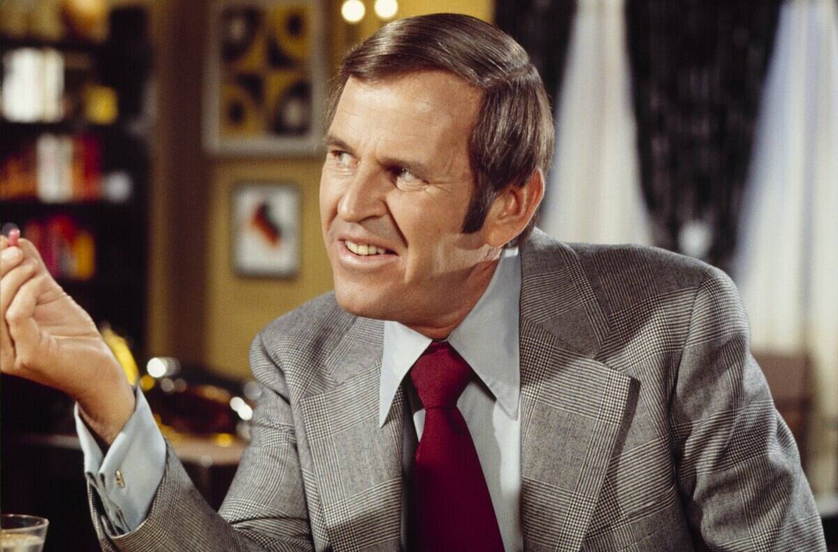 PAUL LYNDE